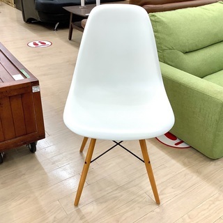 Vitra(ヴィトラ)のシェルチェアのご紹介