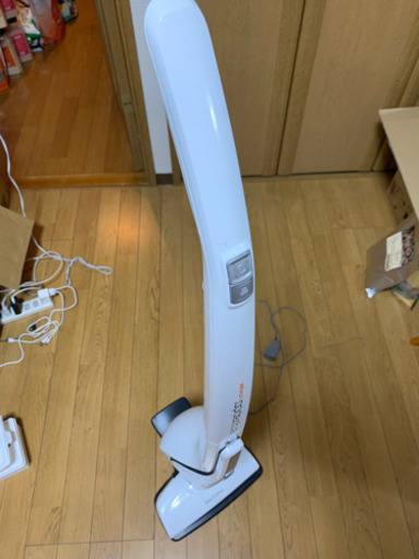 ergorapido 掃除機　ホワイト中古