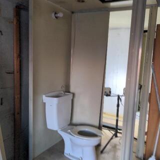 【終了】銅板と亜鉛板の金属板の中におそらく石膏ボードが入った昔のユニットの壁あげます　春日井市の画像