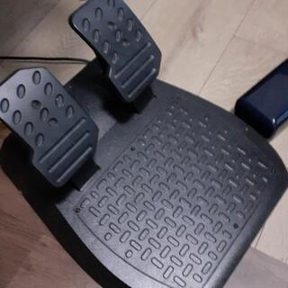 フォースフィードバックTHRUSTMASTER T150 レーシング ホイールの画像