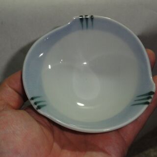 小鉢　６個　直径約10㎝　高さ約4㎝の画像