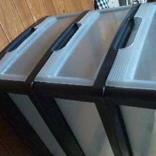 ３段の整理ケース  差し上げますの画像