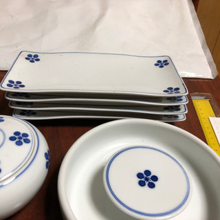 白山陶器いろいろ　長い皿、蓋付き小鉢、茶碗等
