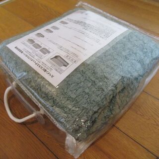未使用品　美品　スペイン製ビエラスティックソファカバー　シングルソファカバー　一人掛けソファ用　一体型　クルール　グリーン　の画像