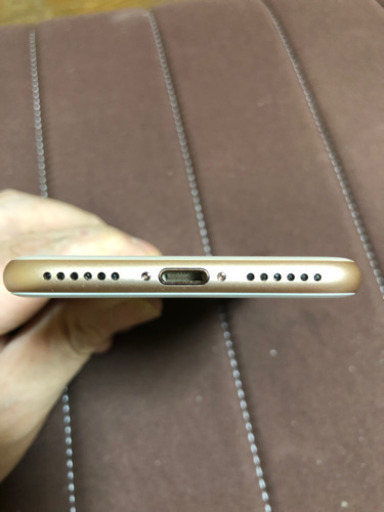 超美品iPhone 8☆64G。SIMフリー