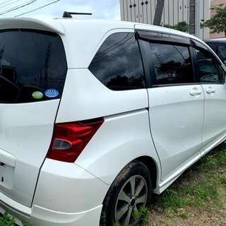 フリード② 【自社ローン取扱店】購入•車検•板金、分割対応【購入後も安心】車の部品•消耗品最大20%OFFの画像