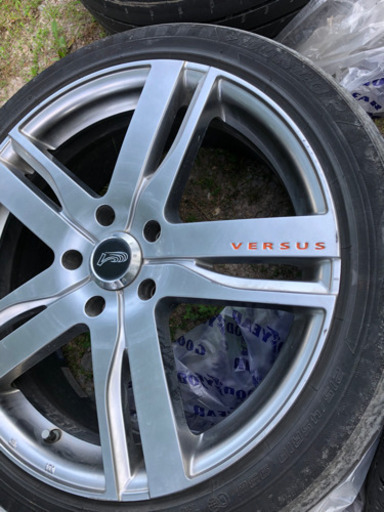 配送無料　旭川市内配送します　レイズ　ベルサス　レチェンテ　18インチ　215/45/R18 モデリスタ　ヴォクシー　スバル