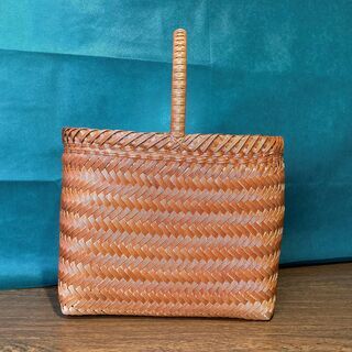 【お値下げ‼】ハンドメイド　ワンハンドルかごバッグ