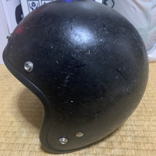 黒のジェットヘルメットの画像