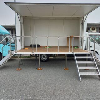 超希少　コンサートや演説に　舞台車　この車両でキッチンカーならか...