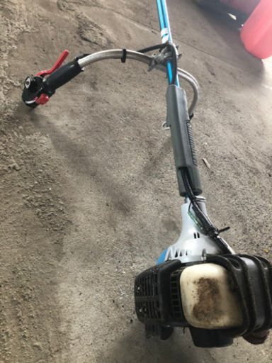 草刈り機