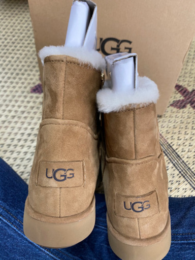 革靴 UGG