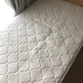 シングルベッド(マットレス付き)の画像