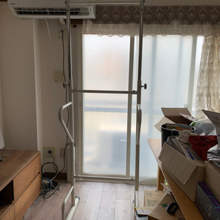 ぶらさがり健康器、懸垂ジム