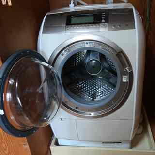 ドラム式洗濯機　日立 HITACHI BD-V9700L　BD-V9700　 N　 [ビッグドラム ななめ型ドラム式　洗濯乾燥機（10kg） 左開き 自動お掃除搭載 シャンパン]　ドラム洗濯機　乾燥機　洗濯機　大型　ファミリーサイズ　除菌　消臭　ヒーターサイクル　風アイロン　乾燥付き　2015年10月購入の画像