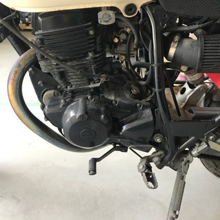 ヤマハ　TW 225の画像