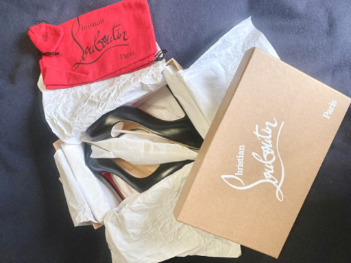 【美品】日本未発売 クリスチャンルブタン レザーハイヒール