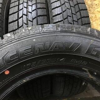 GOODYEAR ICENAVI 6 175/70R14 14インチ スタッドレス 4本 2020年製 バリ溝 カローラフィールダー カローラアクシオ等　(VTD422) クレジットカード QR決済可能の画像