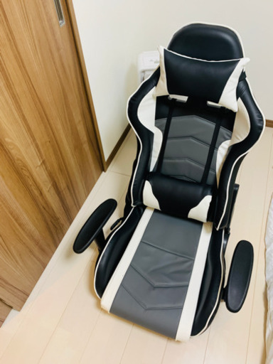 ゲーミングチェア　新品未使用　田方付近でお渡し