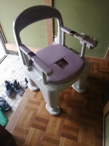 介護用ポータブルトイレ
