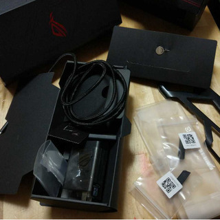 ジャンク ASUS ROG Phone 2 12GB/512GB 国内版 欠品有りの画像