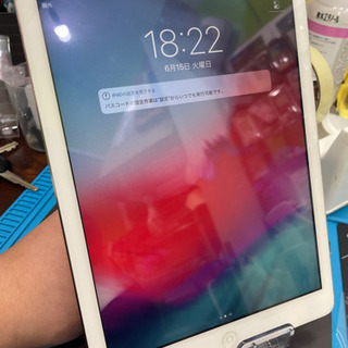 【売却済み】iPad Air 16GB ホワイト　【バッテリー新品】