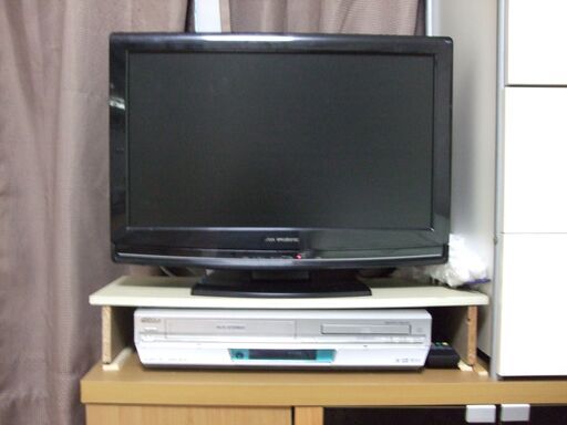 ２１型液晶テレビ　ＶＨＳ　ＤＶＤ　録画再生機　セツト