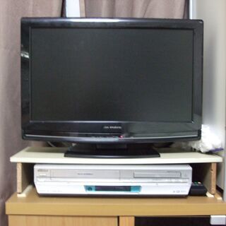 ２１型液晶テレビ　ＶＨＳ　ＤＶＤ　録画再生機　セツト