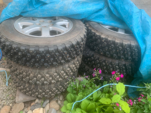 MT14ブルピンスパイクタイヤ 特注品 値下げ可能