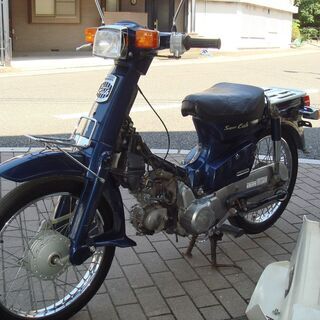 【商談中です】ホンダ　スーパーカブ　カスタム　４速　セル付き
