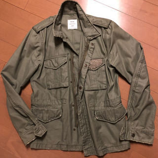 BEAMS ミリタリージャケット　カーキＬの画像