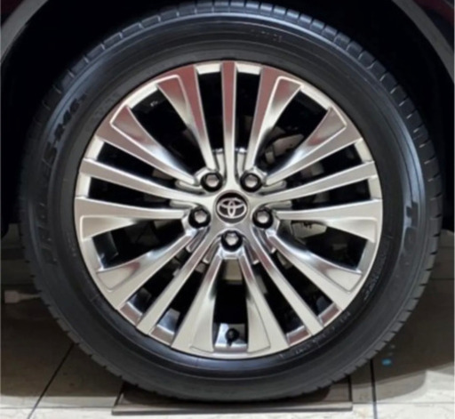 新型ハリアー80系 Zグレード 純正タイヤホイールセット 19インチ