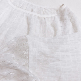 【定価 4,950 円】☆新品☆レイカズン シャーリングシフォンボリュームブラウス オフシロの画像