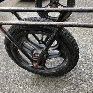 オーダーメイドのリヤカーの画像