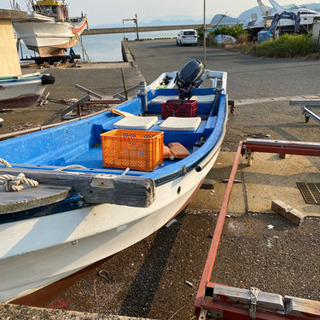 船体YAMAHA エンジンYAMAHA20馬力4スト　　船外機　...