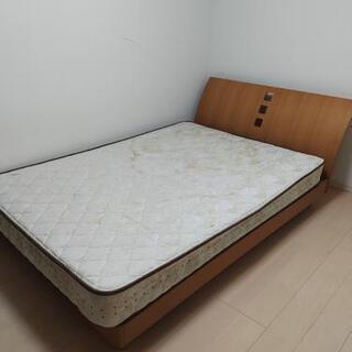 購入者決定　ダブルベッド　マット付き