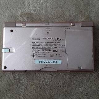 《ジャンク品》Nintend DS Lite  薄いピンクの画像