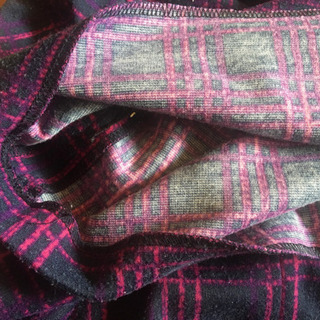 ピンクと紺の柄のチュニックワンピース👗