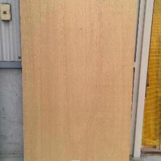 【取引中】和紙壁紙貼り済み　ベニヤ板　3枚まとめての画像