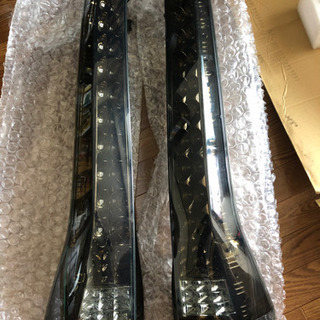 値下げしました 20,000→15,000　ヴァレンティ  C25　セレナ　ジュエルLEDテールランプの画像