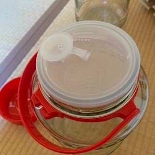 果実瓶　4リットルの画像