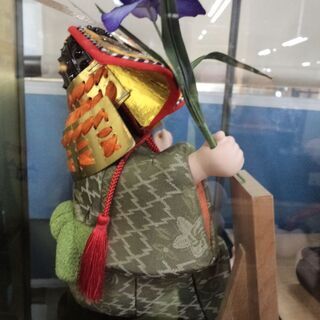 【愛品倶楽部柏店】木目込人形　兜童　金林真多呂作　置物の画像