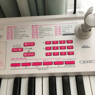 CASIO カシオ 光ナビゲーションキーボードLK-121の画像