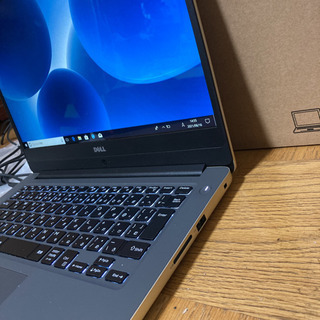 【超得・インストール済みゲーム多数】Inspiron 14 7000 i5-8250U 8GB 256GBの画像