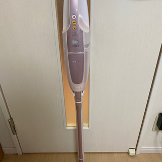 【一人暮らし】充電式掃除機(専用パック付き)