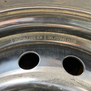 16インチタイヤスチールホイールセットの画像