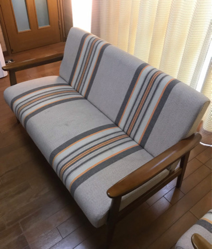 カリモク60 Kチェア　2シーター