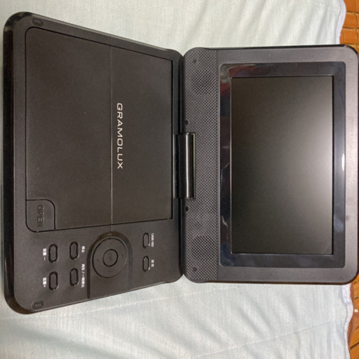 7インチポータブルDVDプレイヤー