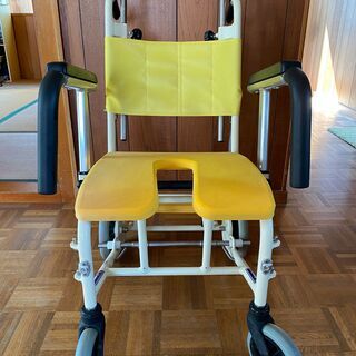 介助用車椅子KAWAMURA シャワーキャリー 入浴/お風呂/シ...