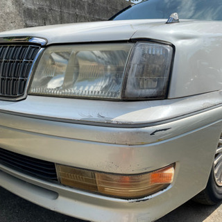 TOYOTA CROWNの画像